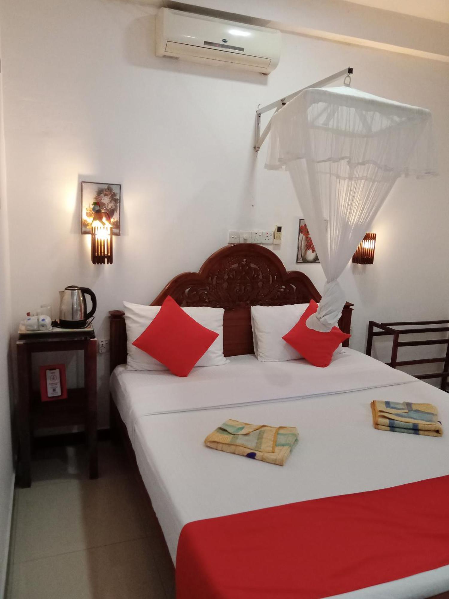 Hotel Awon Mirissa Exterior foto